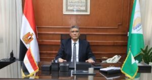 محافظ الجيزة: اسطبلات حضارية لخدمة المنطقة الأثرية فى الأهرامات